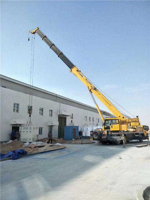 太子河区“超载就喊停”—— 吊车的 “重量保镖” 技术